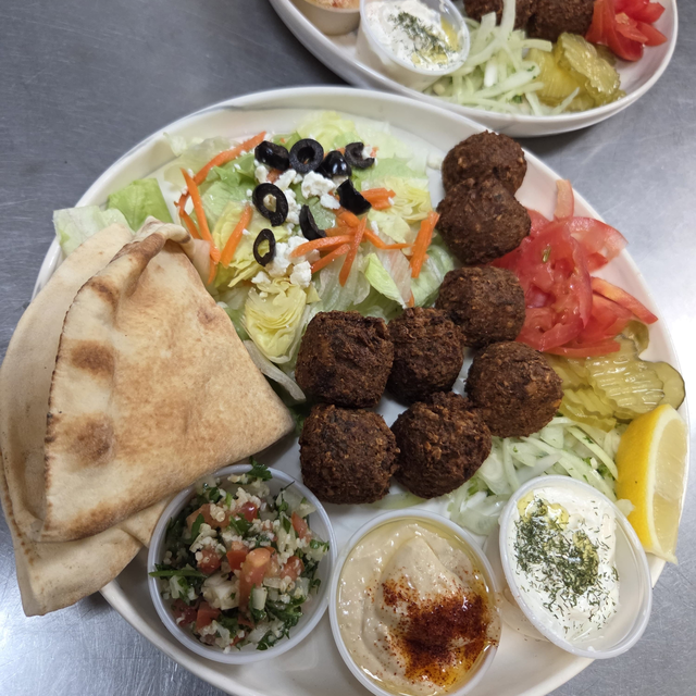 Falafel Plate.